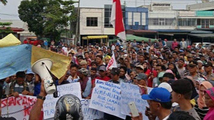 Ratusan Nelayan Geruduk Kantor Pelindo 1, Protes Reklamasi di Belawan