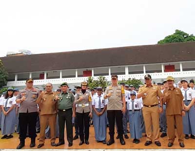 Wakapoldasu Sampaikan Pesan Kamtibmas Kepada Siswa SMA Negeri 1 Medan