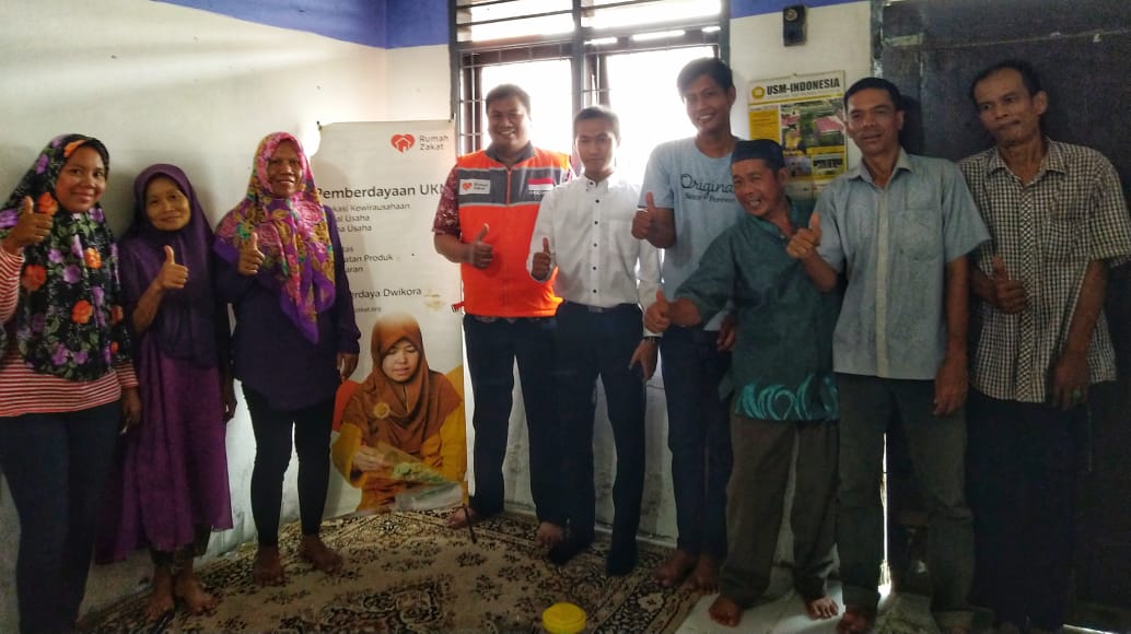 Rumah Zakat Sumut Bina UKM di Kelurahan Dwikora