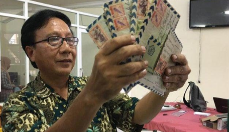 Sejarawan Unimed Simpan 7 Pucuk Surat Milik BJ Habibie