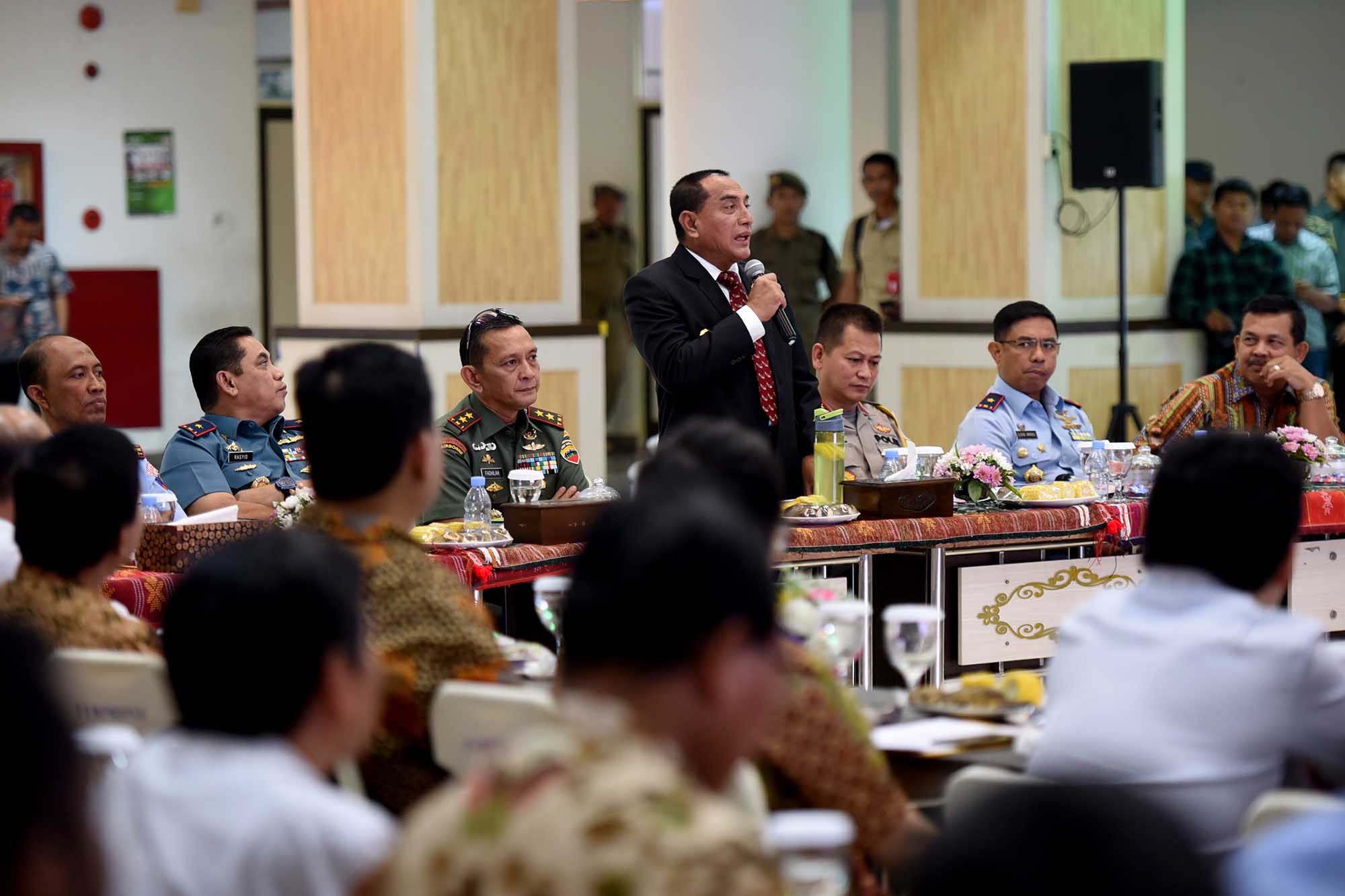 Kabut Asap Selumuti Sebagian Wilayah Sumut,  Gubernur Minta Kabupaten/Kota  Bentuk Posko dan Bagikan Masker