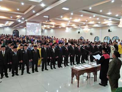 50 Calon Terpilih DPRD Langkat Diambil Sumpah/Janjinya