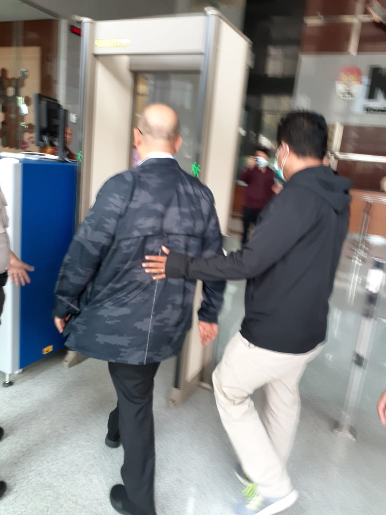 Dzulmi Eldin Pejabat ke-128 Tihahan KPK Sejak 2005