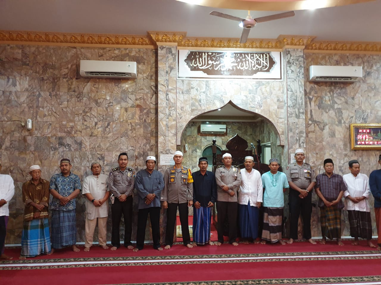 Kapolrestabes Medan Sampaikan Pesan Kamtibmas Kepada Jamaah Masjid Qiblatin Medan