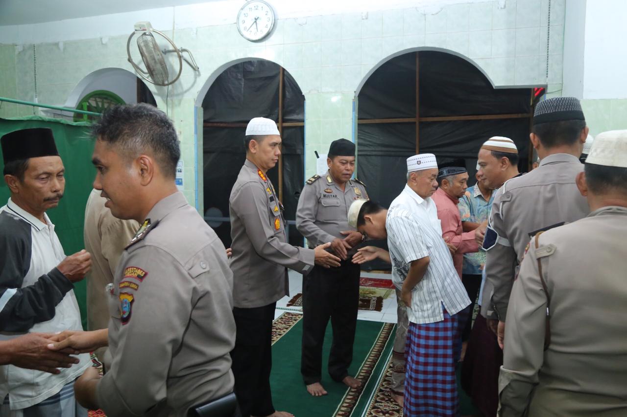 Sholat Subuh Berjamaah di Masjid Asy Syafiyah, Kapolrestabes Medan Sampaikan 2 Hal