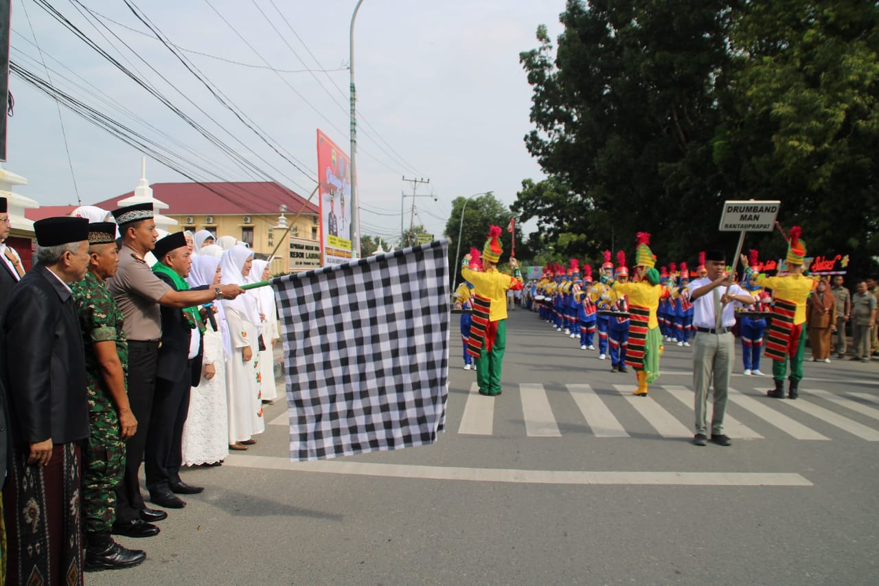 Bupati Labuhanbatu Pimpin Upacara Peringatan Hari Santri Nasional Tahun 2019