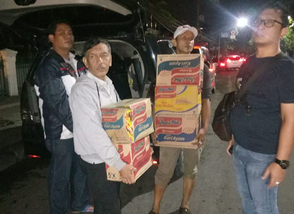 Kapolsek Medan Baru Salurkan Bantuan Sembako Kepada Korban Kebakaran