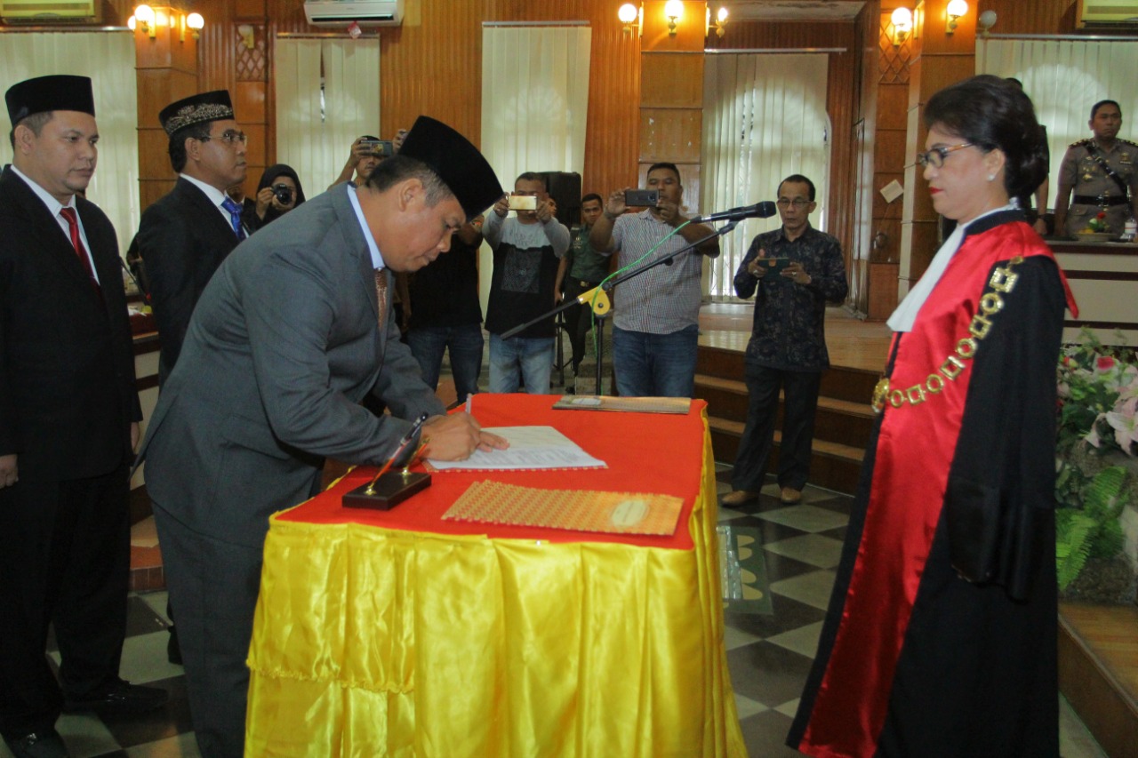 Ketua DPRD Dan Wakil Ketua DPRD Dilantik, Bupati Asahan Hadir