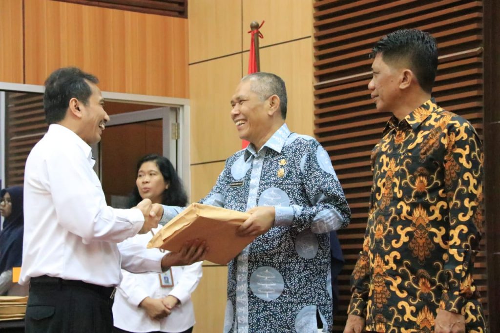 Pemko Medan Terima Laporan Hasil Pemantauan Tindaklanjut Rekomendasi Hasil