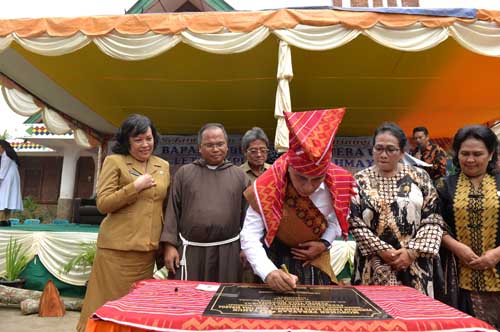 Perayaan 40 Tahun Gereja Katolik Paroki,  Kehadiran Gubernur Disambut  Antusias Masyarakat Tigabinanga