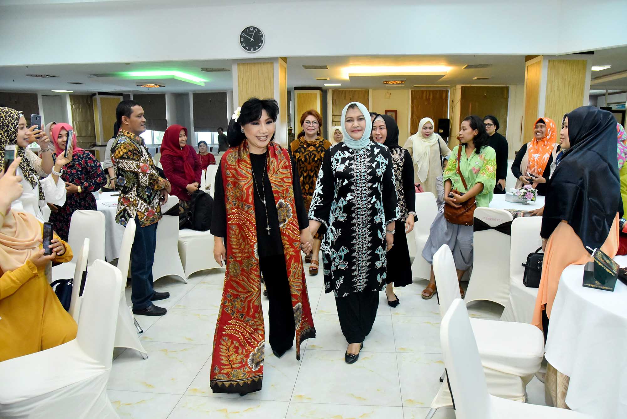 DKembangkan Usaha Kerajinan Lokal,  Nawal Ajak Perempuan Sumut  Teladani Perjuangan Anne Avantie