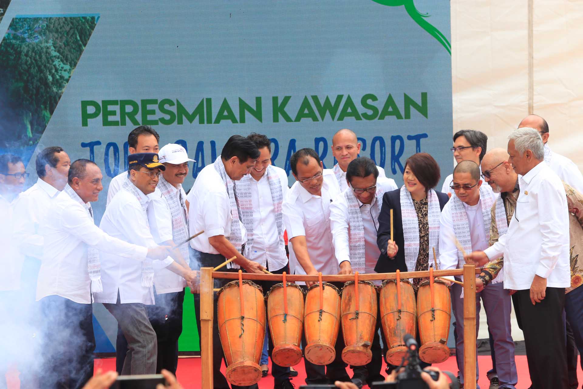 Toba Caldera Resort Diresmikan,  Joko Widodo Berpesan Rumah di Kawasan  Danau Toba Dikembalikan Seperti Aslinya