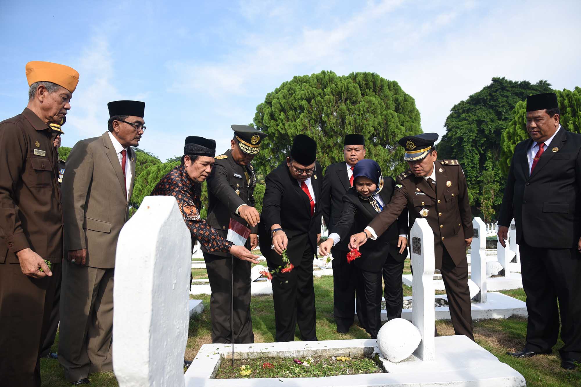 Kenang Jasa Para Pahlawan,  Sabrina Ajak Generasi Muda  Terus Berkarya Majukan Bangsa