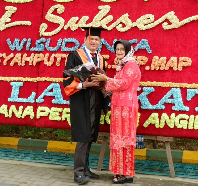 ADC Bupati Langkat Raih Gelar S2