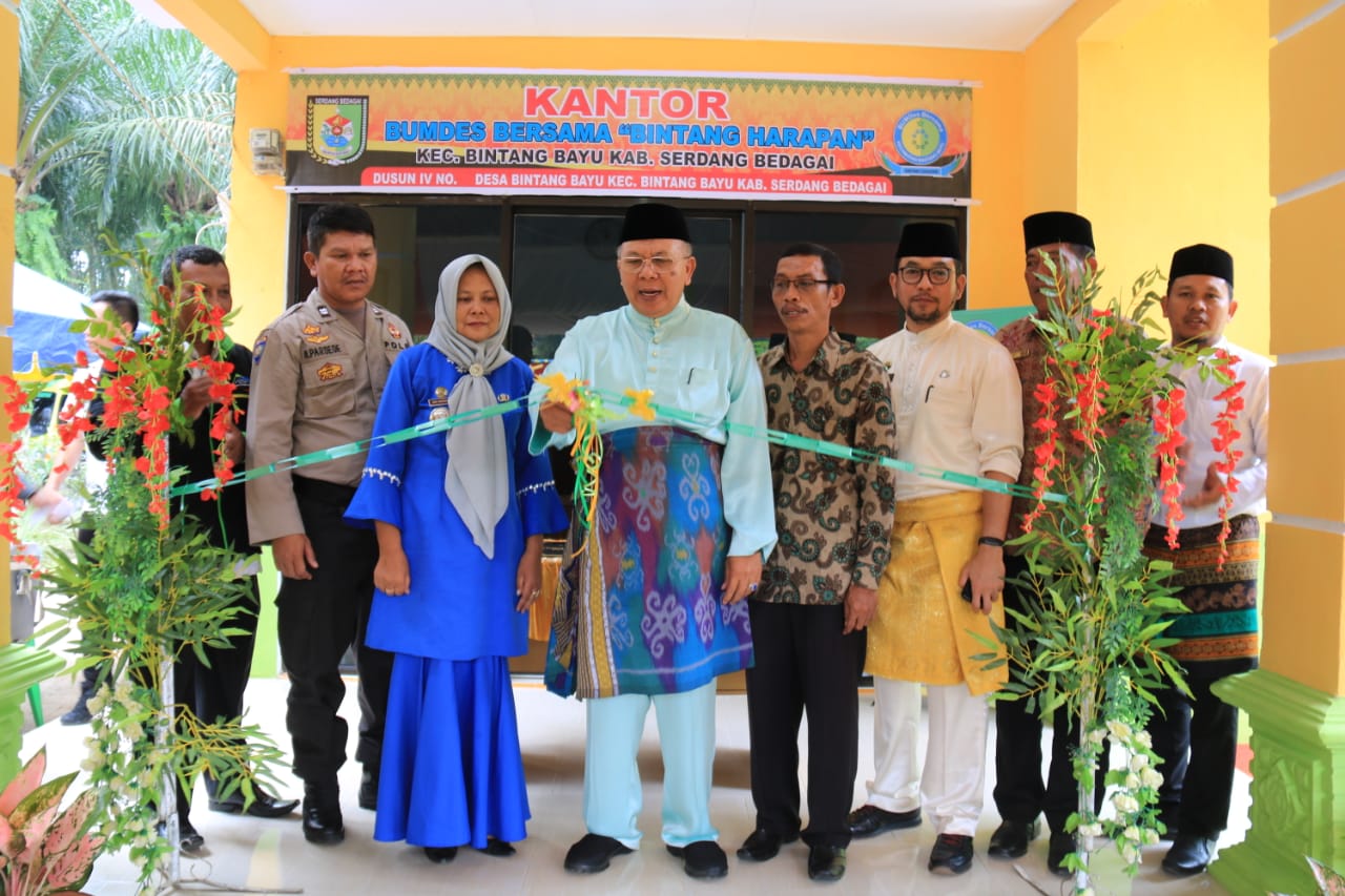 Bupati Soekirman Resmikan BUMDes Bersama 