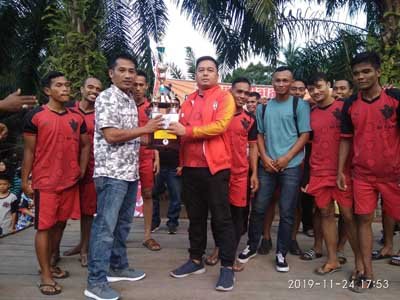Denai united Raja Sepakbola Pantai Labu, Camat Tutup Tournamen Topan Cup ke III