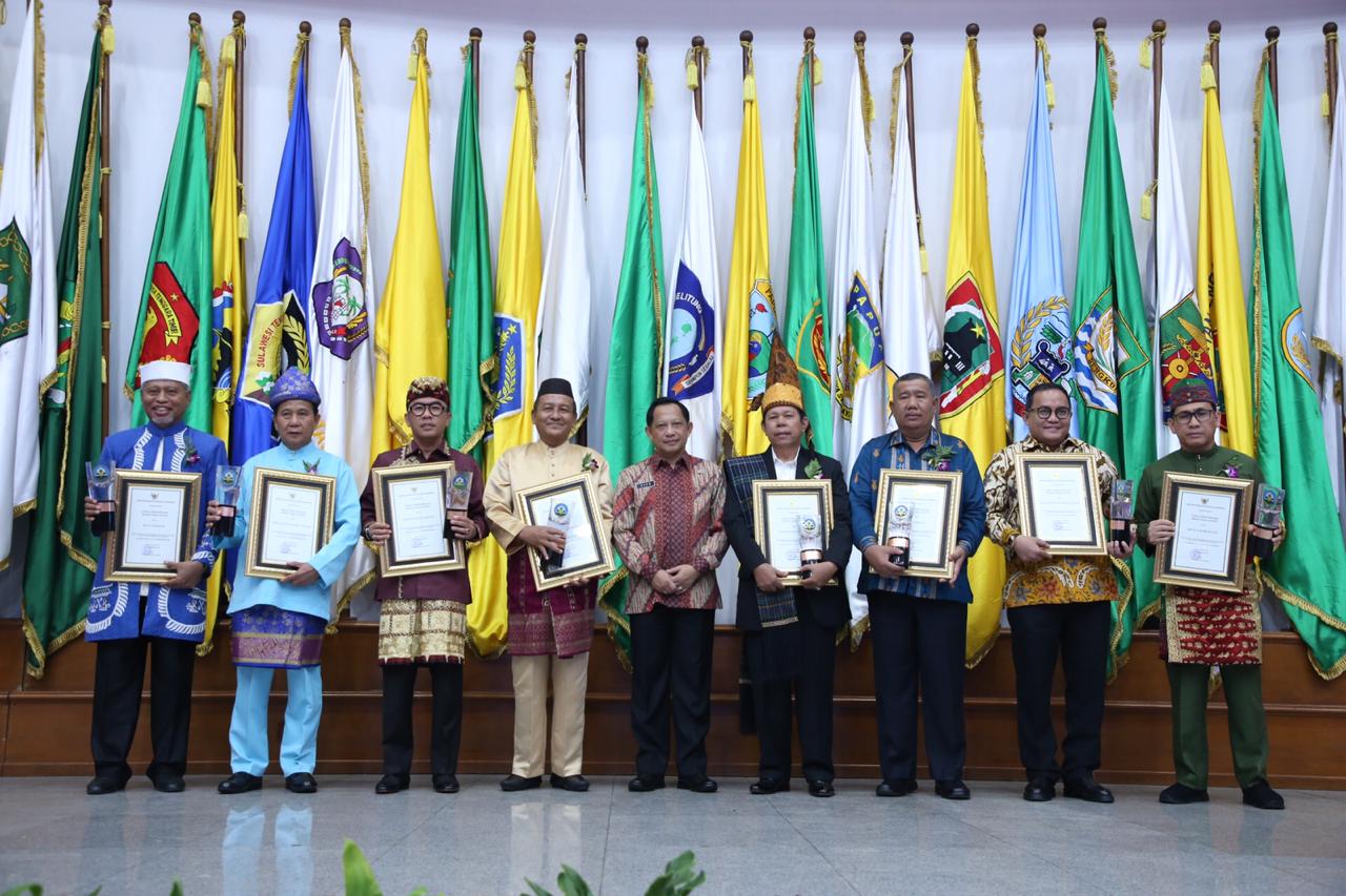 Mendagri dan Menkes Berikan Penganugerahan Penghargaan Swasti Saba Kabupaten/Kota Sehat Tahun 2019