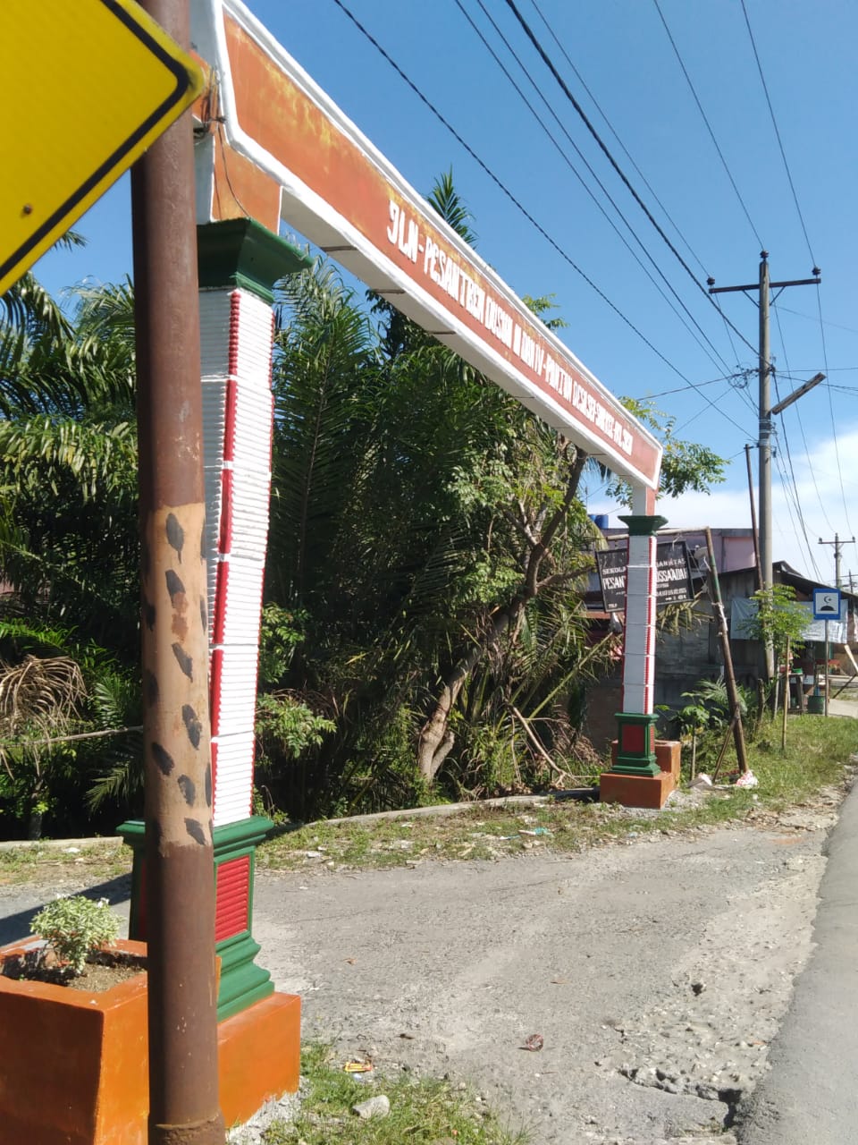 KEJARI LANGKAT DIMINTA USUT DUGAAN MARK UP BANGUNAN GAPURA DESA SEI SIUR