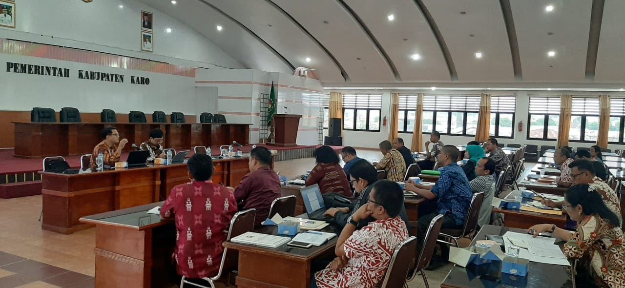 Kantor Bupati Karo Disambangi KPK, Ada Apa ?