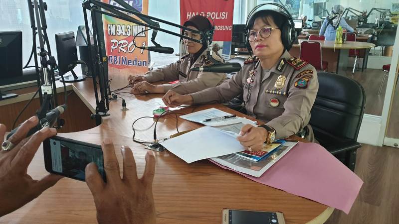 Dialog Interaktif Program Siaran 