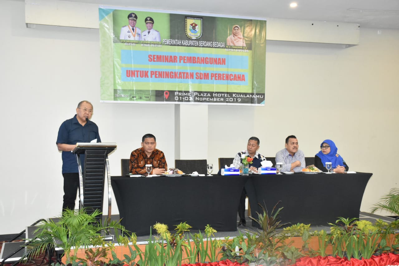 Bupati Sergai Buka Seminar Pembangunan Fokus Penguatan SDM Perencana