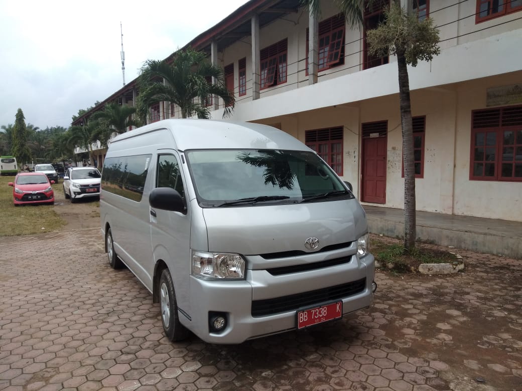 Pemkab Palas Serahkan Bantuan Mobil Operasi PSDKU IPB Palas