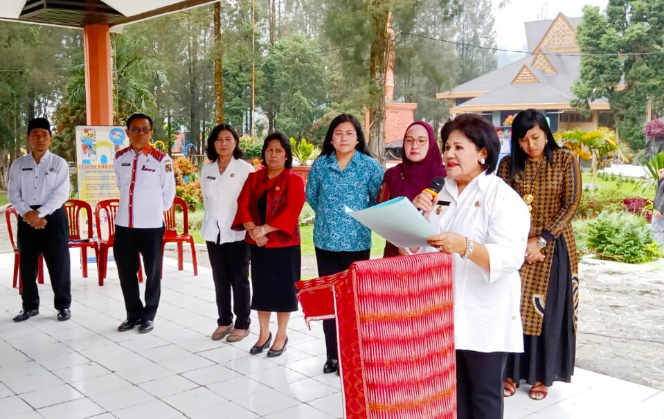 Wakil Bupati Karo Cory Seriwaty dan Ketua TP PKK Hadiri Peringatan HAN 2019