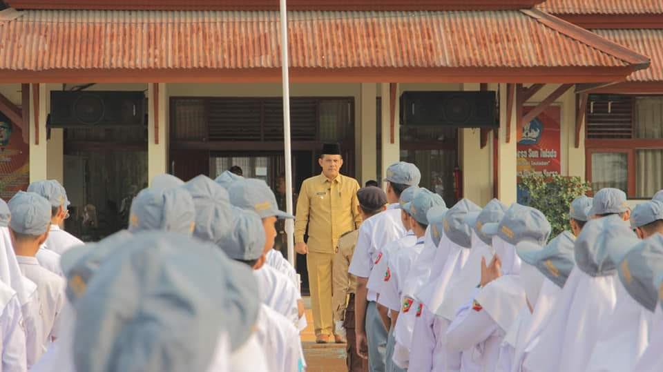 Wawako Solok Jadi Irup di SMKN 1 Kota Solok