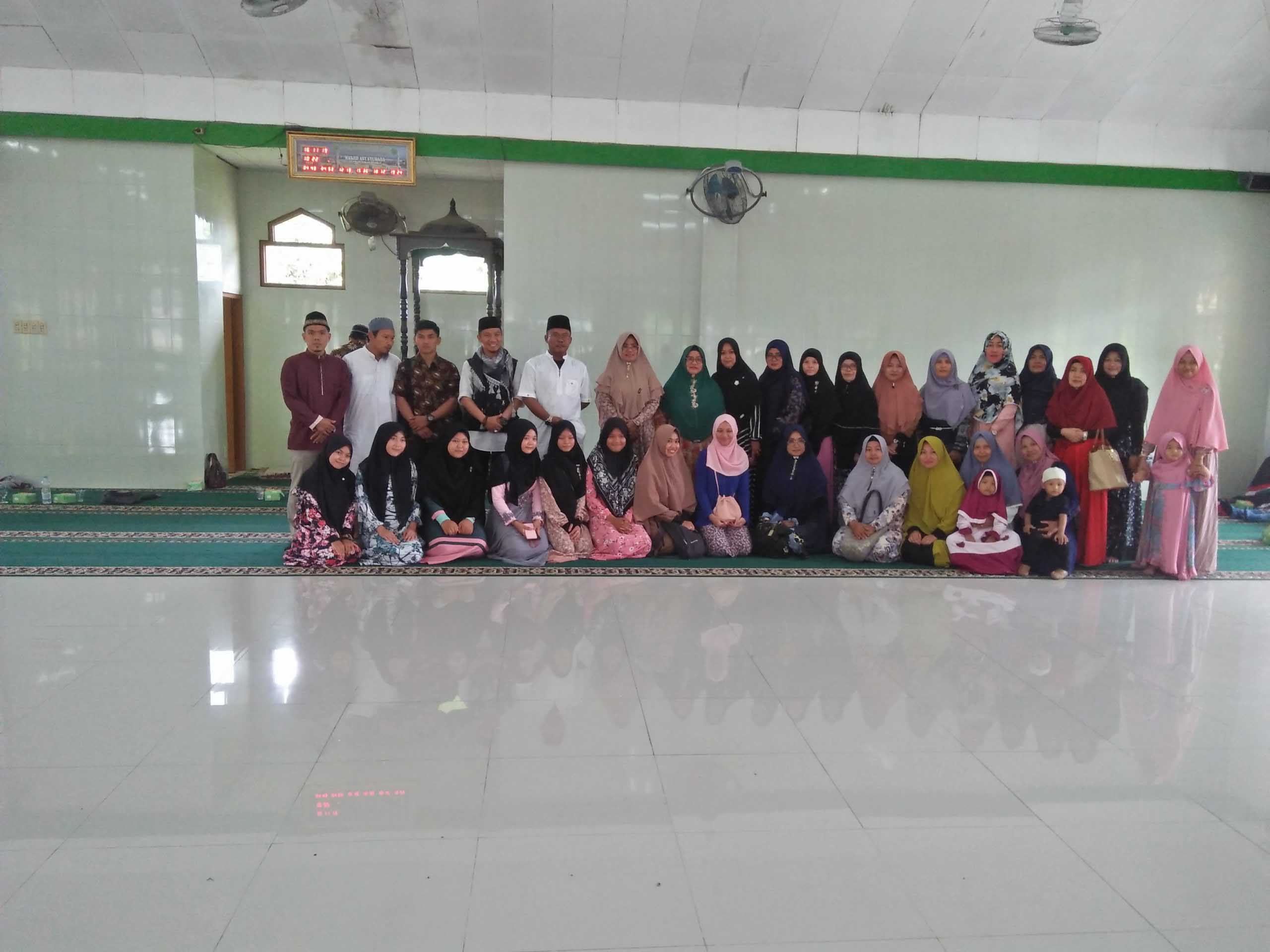 Yayasan Perguruan Harapan Stabat Peringati Maulid Nabi Muhammad SAW