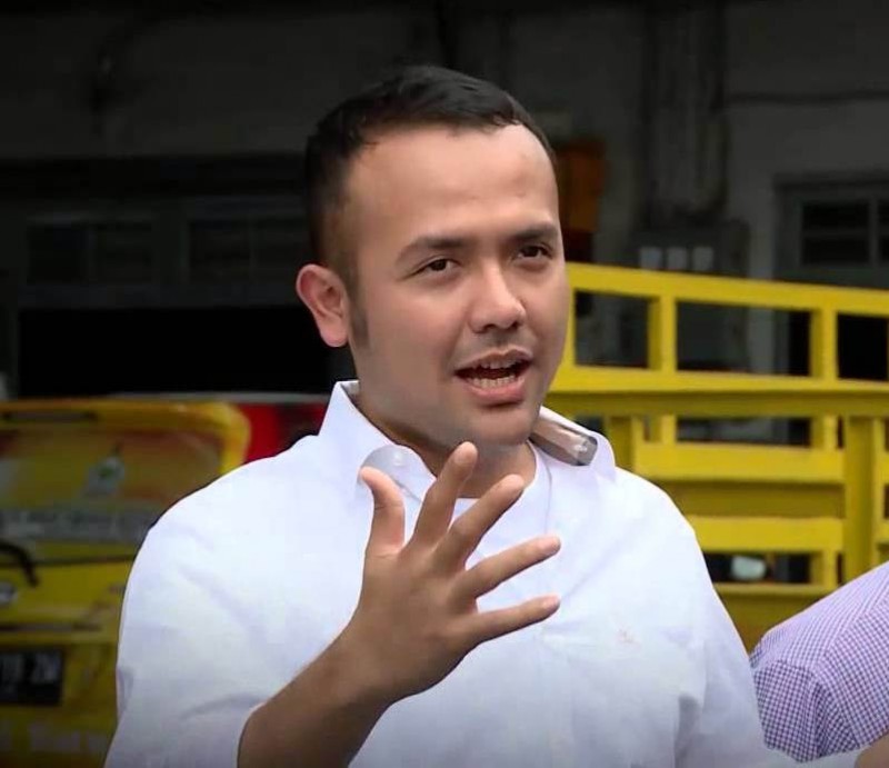 Akbar HimawanÂ Bukhari Penuhi Panggilan KPK