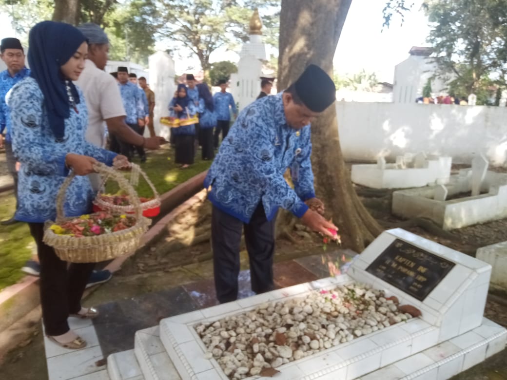Pengurus Korpri Langkat Berziarah ke Mahkam Pahlawan