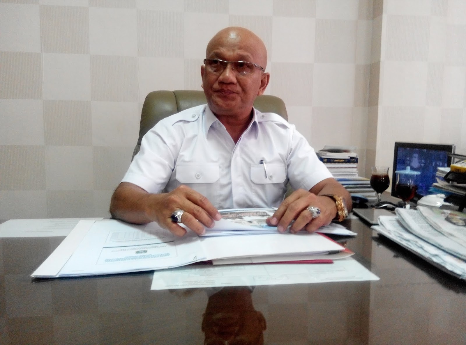 Kesbangpolinmas Sumut Monitoring Pembuangan Bangkai Babi