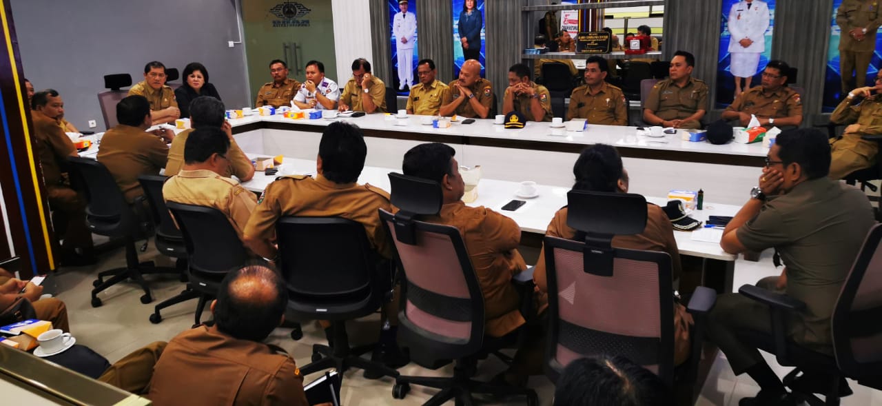 Bupati dan Wakil bupati karo Adakan Coffee Morning bersama unsur SKPD
