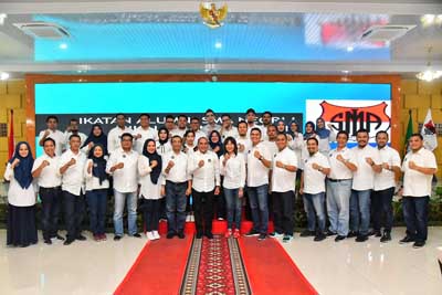 Kukuhkan Pengurus IKAL SMANSA Medan,  Edy Rahmayadi Sebut Pentingnya Kekompakan