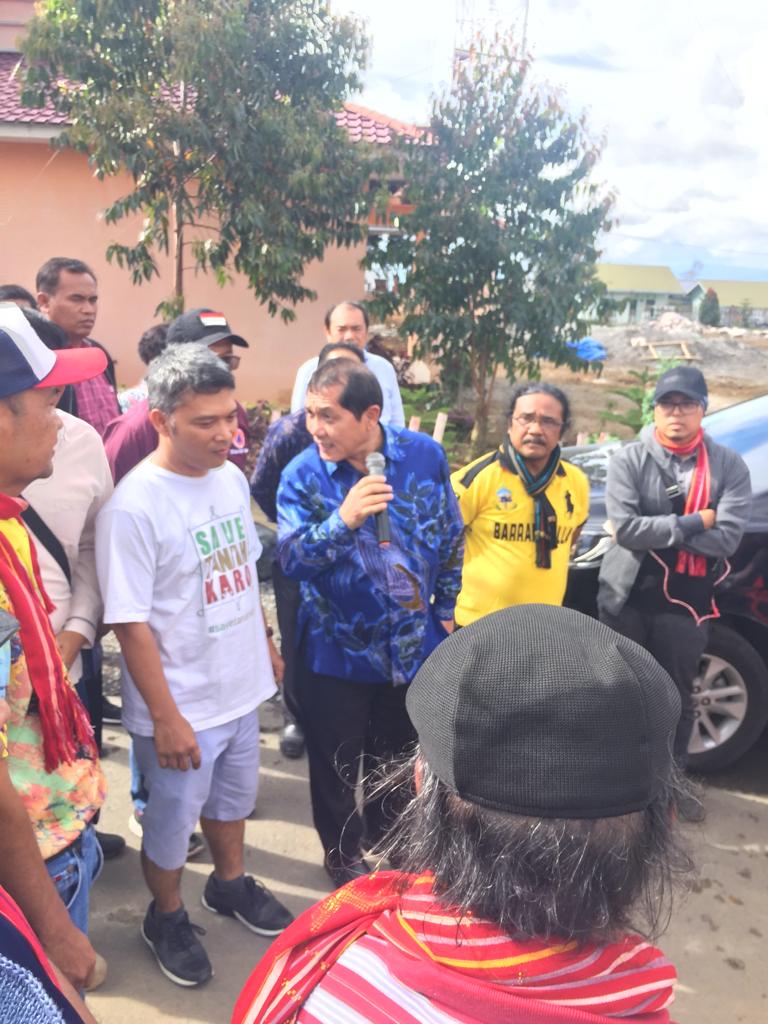 Bupati karo diarak masyarakat SiosarÂ 