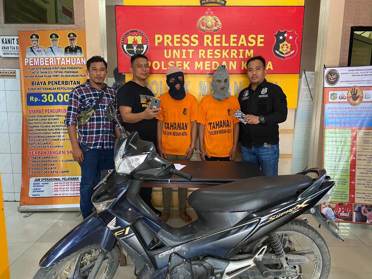 2 Perampok HP Pelajar di Avros Diringkus Personil Reskrim Polsek Medan KotaÂ 