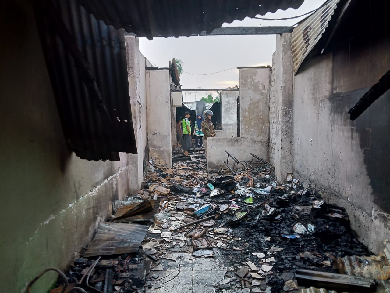 12 Unit Rumah di Desa Emplasemen Kuala Namu Terbakar