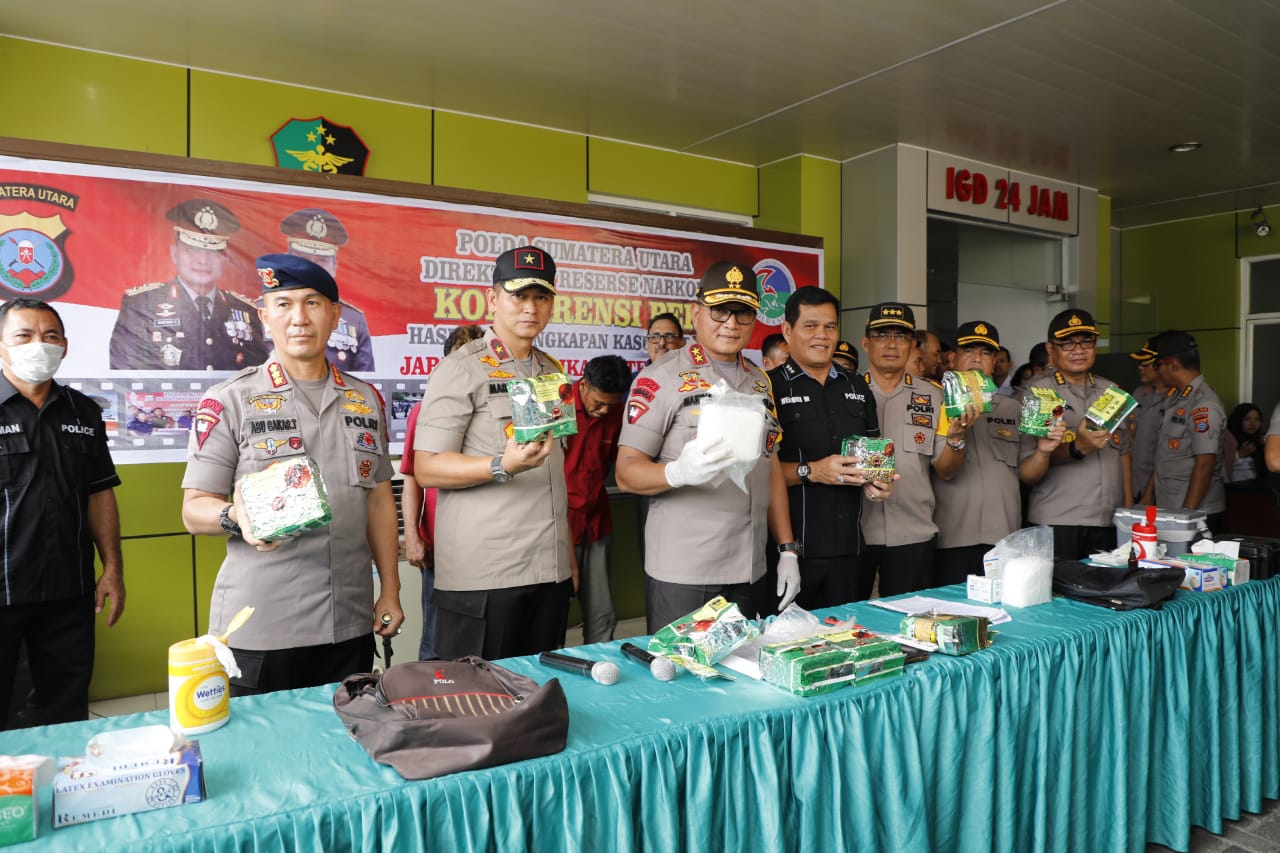 Dit Narkoba Polda Sumut Ungkap Jaringan Narkoba Internasional, 1 dari 3 Tersangka Tewas Ditembak dan 10 Kg Shabu Diamankan