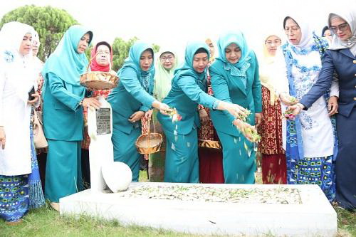 Peringatan Hari Ibu ke 91, Plt TP PKK : Ibu Sosok Yang Luar Biasa