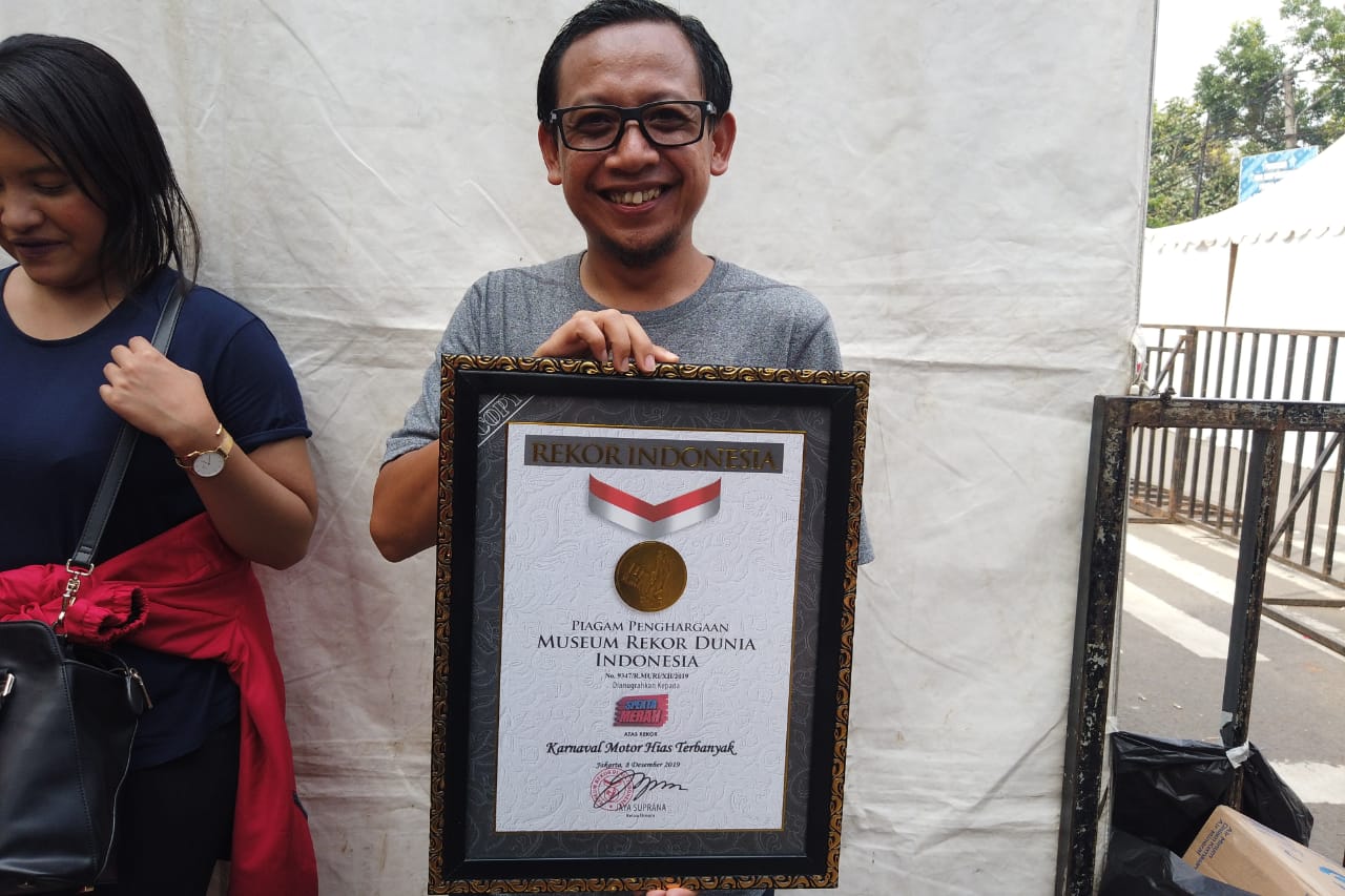 Puncak Spekta Merah 1000 Komunitas 1000 Kreativitas Raih Rekor MURI