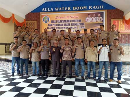 Bupati Hadiri Pembukaan Gelar Rakerda Dan Pelatihan Dasar Jurnalistik IWO Asahan - Batubara