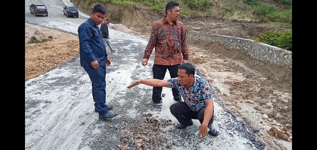 Komisi II DPRD Pakpak Bharat Meninjau Proyek TA.2019 Dengan Dana Millyaran Rupiah Diduga Dikerjakan Asal Jadi