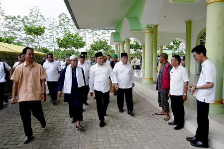 Kunjungi Pesantren Al Hidayah, Gubernur Ingin Pastikan Lahan Gedung dan Upaya Pengembangan