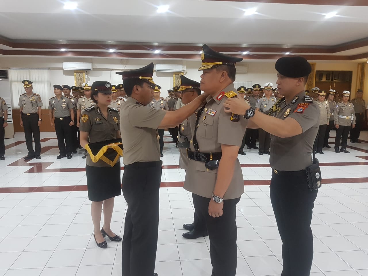 Brigjen Pol Drs. Tabana Bangun MSi resmi menjabat Wakil Kepala Kepolisian Daerah Sulawesi Utara