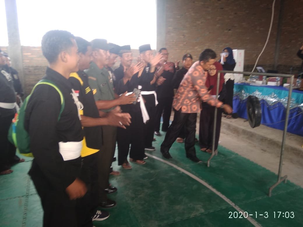 Camat Pantai Labu Buka Kejuaraan Pencak Silat PSHT