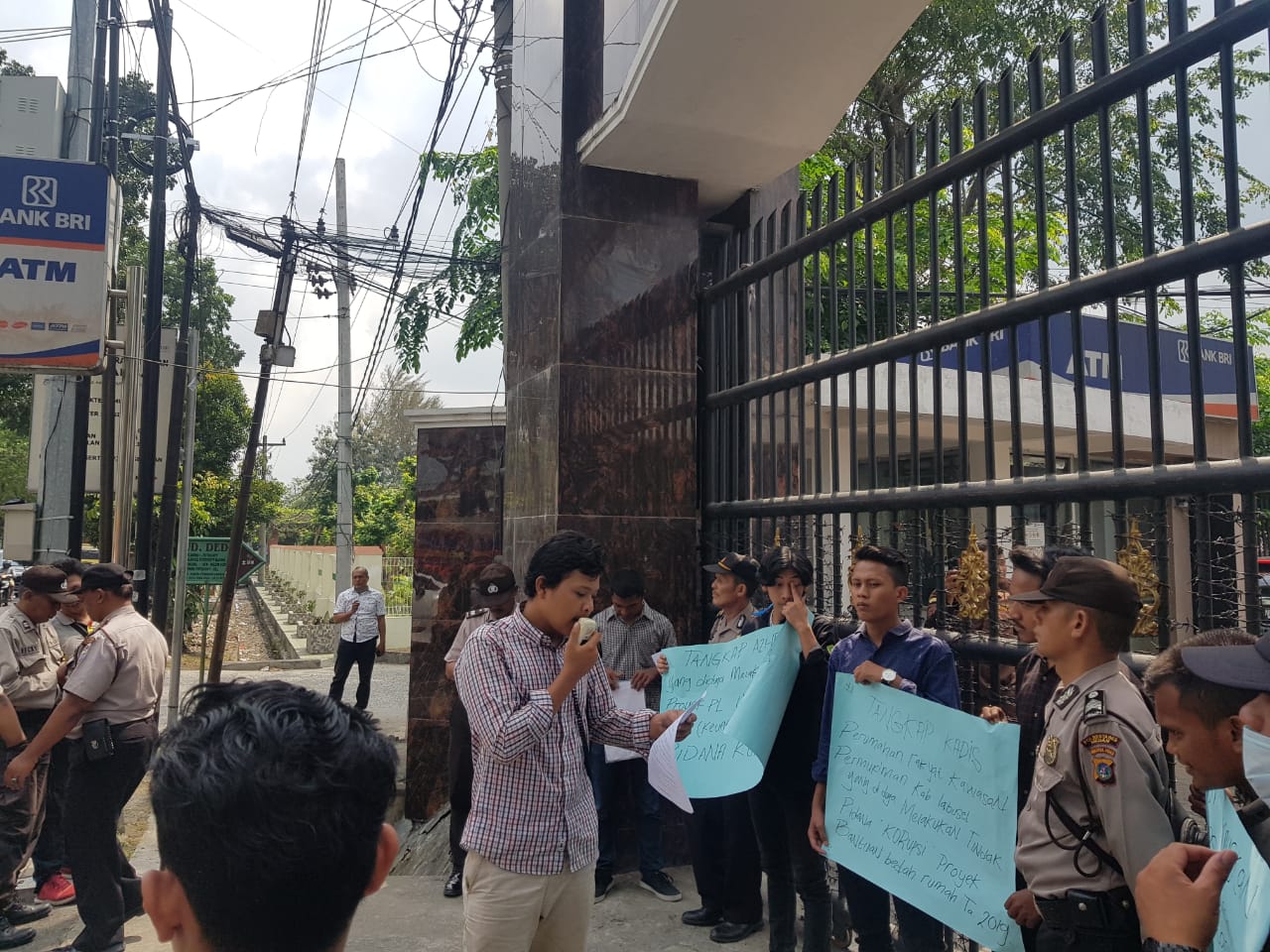 Usut Dugaan Korupsi Bedah Rumah 25 Unit di Labusel