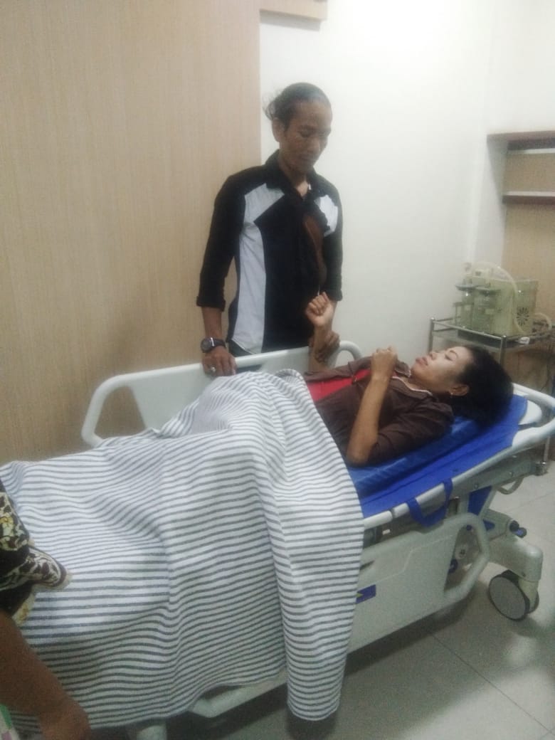 CEO Sumut24 dan Tim Redaksi Beri Suport Kepada Sri Nila Warni Istri Sudarmanto Korban Lakalantas