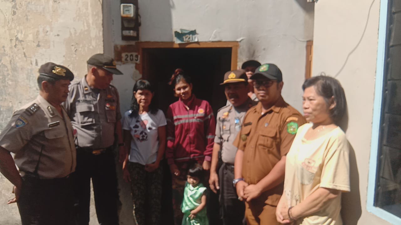 Polsek Medan Timur Berikan Tali Asih Program Polrestabes Medan Berbagi