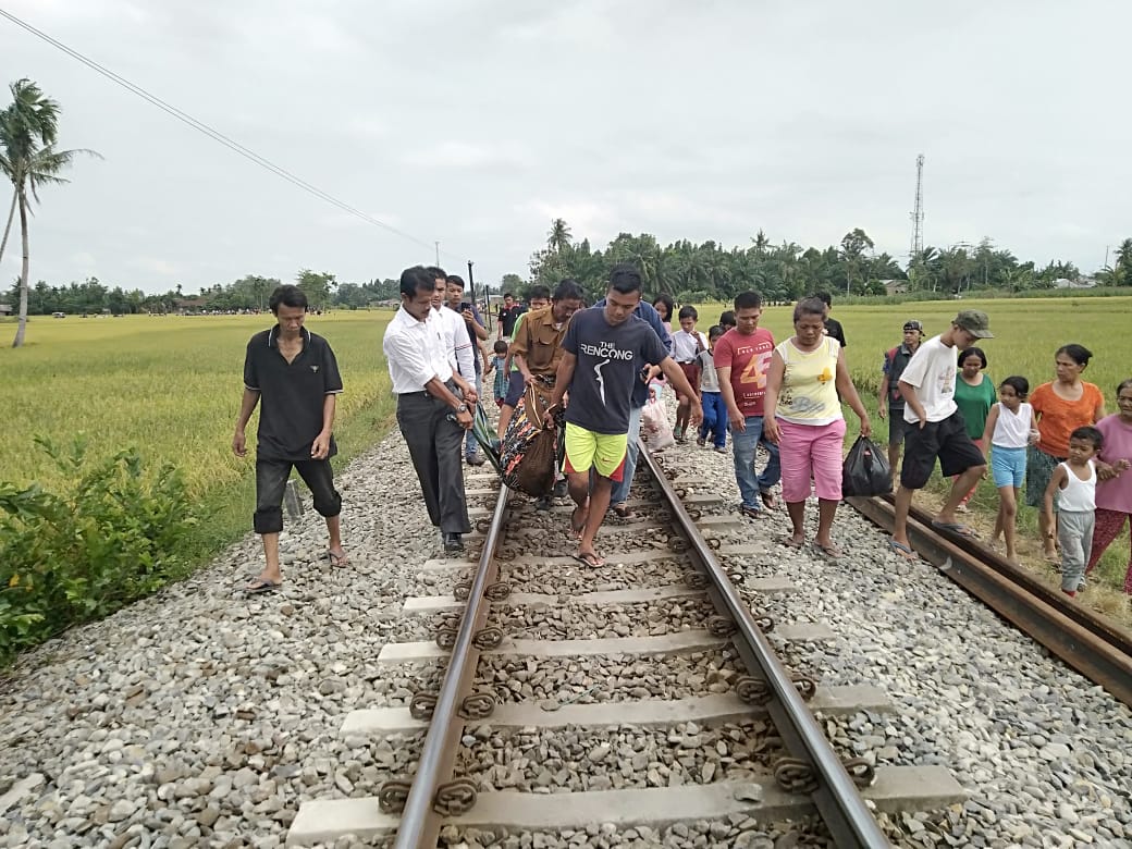 Ibu Paruh Paya Ditabrak KA, Kepala Lepas Tubuh Korban Berserak