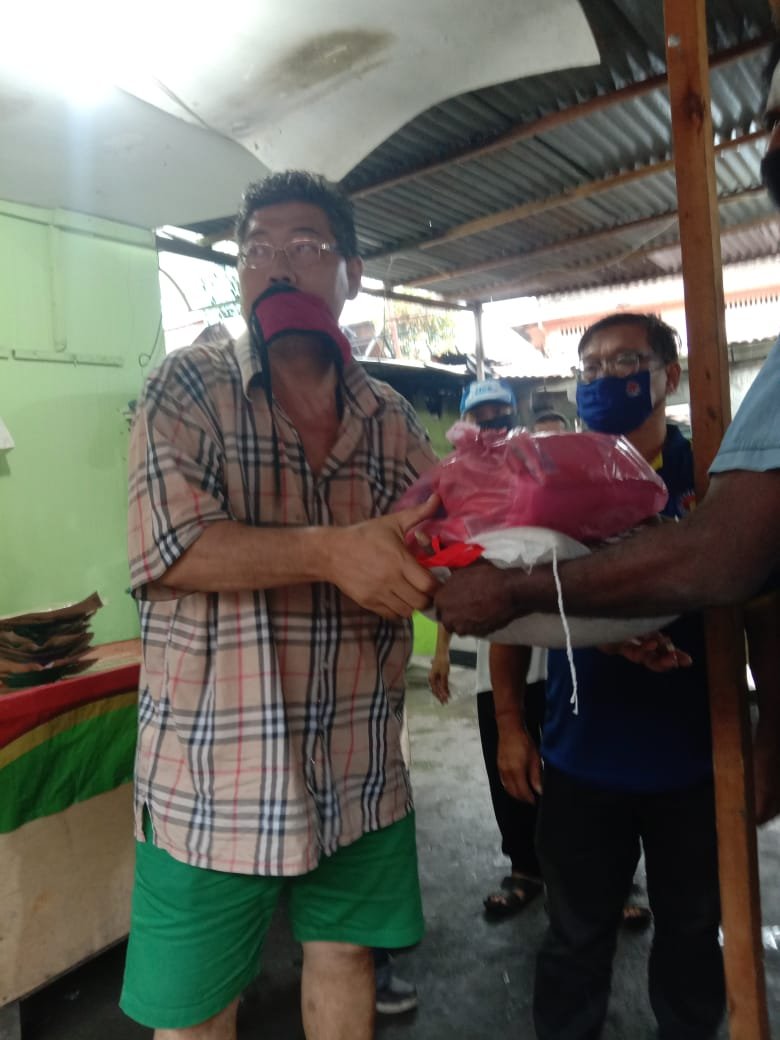 Ketua Pewarta Jumat Barokah Santuni 100 Anak Yatim